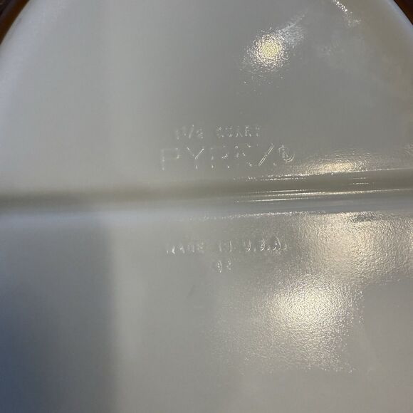 Pyrex 1.5 Qt Divided Casserole Dish Early American Brown Gold with Lid Vintage - Picture 5 of 10